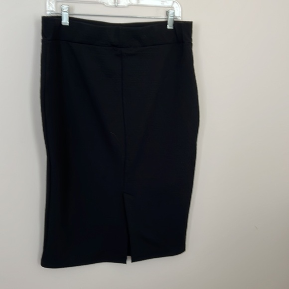 Smart Set L Black Pencil Skirt - Picture 3 of 5